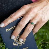 Starlette - Women's Emerald Round Stackable Ring