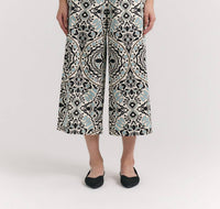 Cartolina Nantucket Salida Culotte Pants in flor medallion tidal pool - women's pants