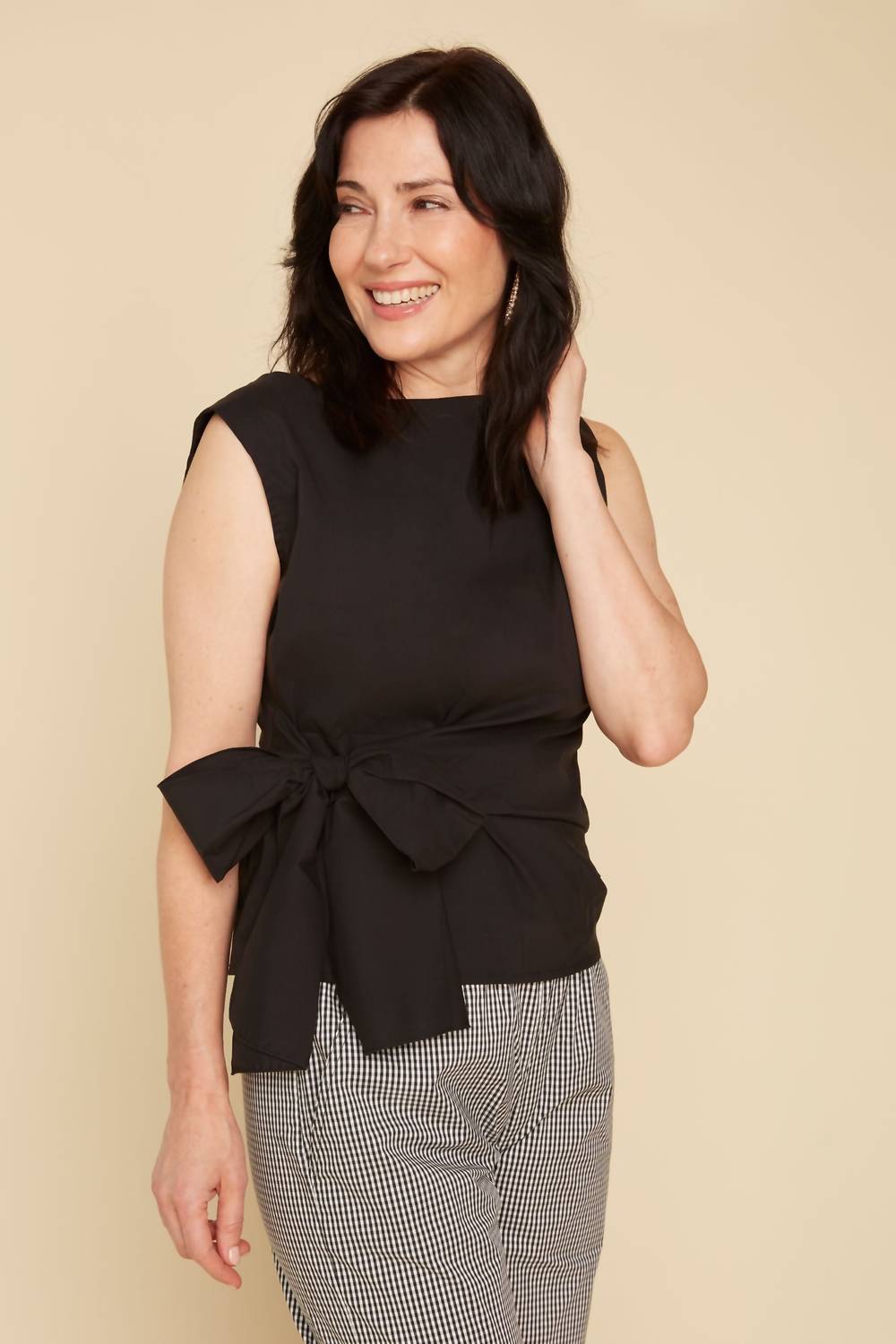 Renuar - Sleeveless Tie Top