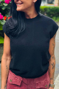 Pure Amici - Sleeveless Crew Top