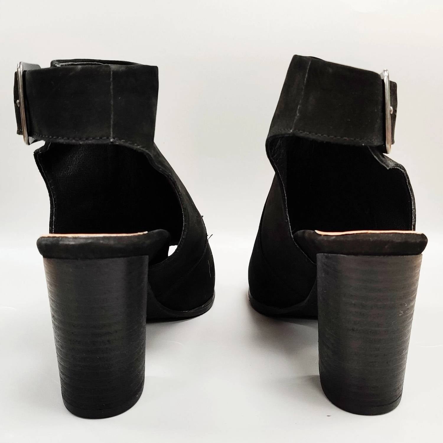 Vionic - Women's Blakely Peep Toe Booties