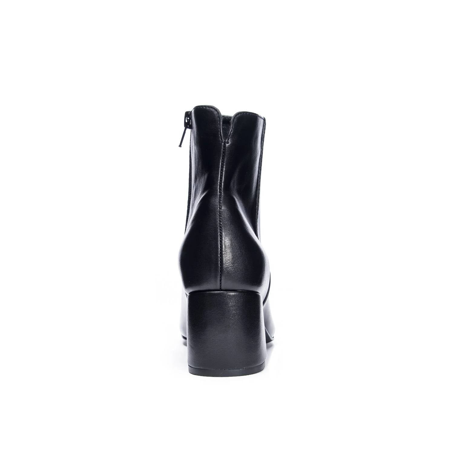 DAVINNA BOOTIE