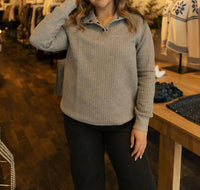 Doe And Rae - Quilted Sweatshirt