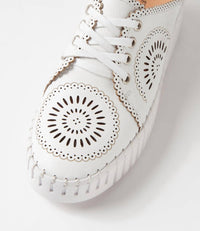 Django & Juliette - Women's Bafia Sneakers