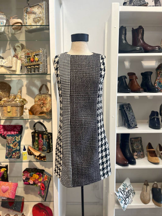 Adore - WOOL BLOCKING