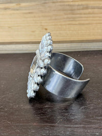 A Rare Bird - Women's Flower Bracelet