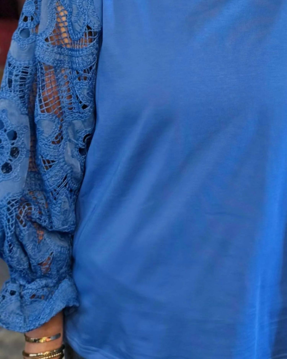 Jade - Lace Sleeve Pullover