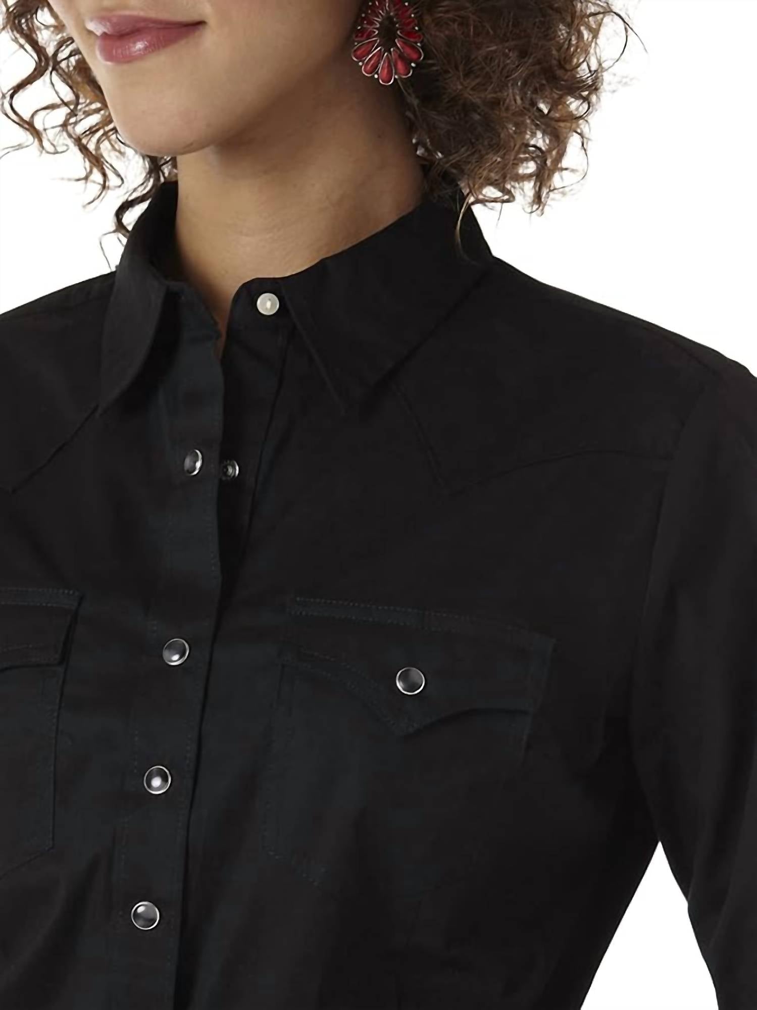 Wrangler - Long Sleeve Snap Front Western Cut Shirt