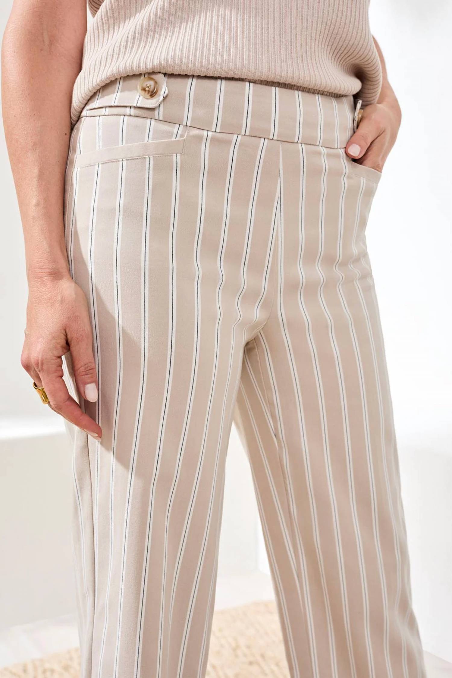Tribal - Bengaline Stripe Pull-on Capri Pants