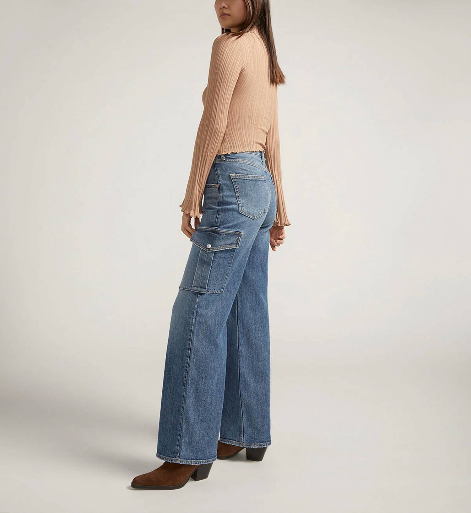 Silver Jeans Co - Mid Rise Wide Leg Cargo Jeans