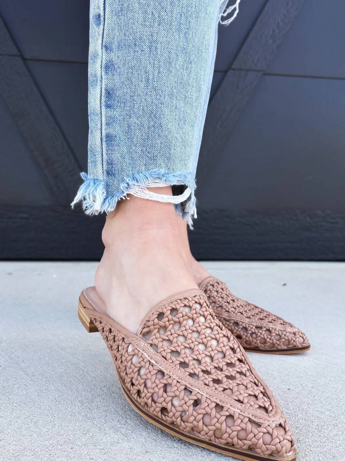 Mimi Wholesale - Women's Jalissa Leather Woven Mules