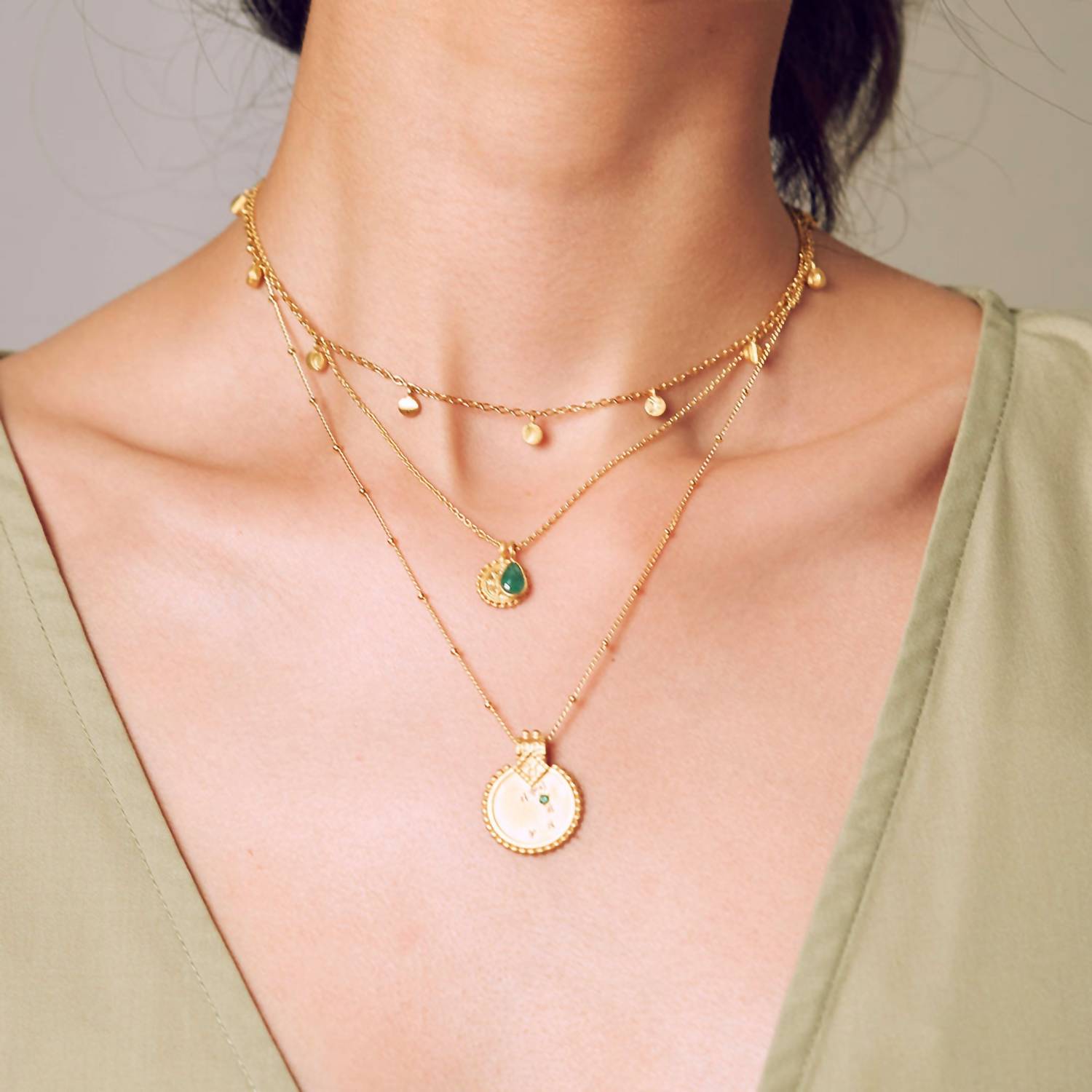 Satya Jewelry - Women's Mandala Zodiac Taurus Emerald Necklace