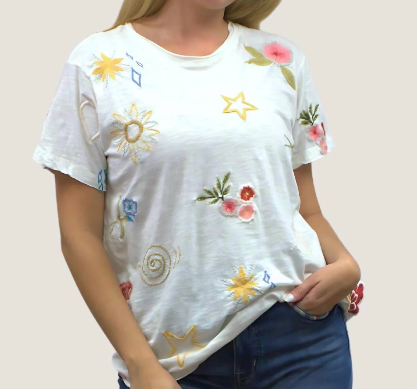 Kyla Seo - Ingrid Embroidered T-shirt