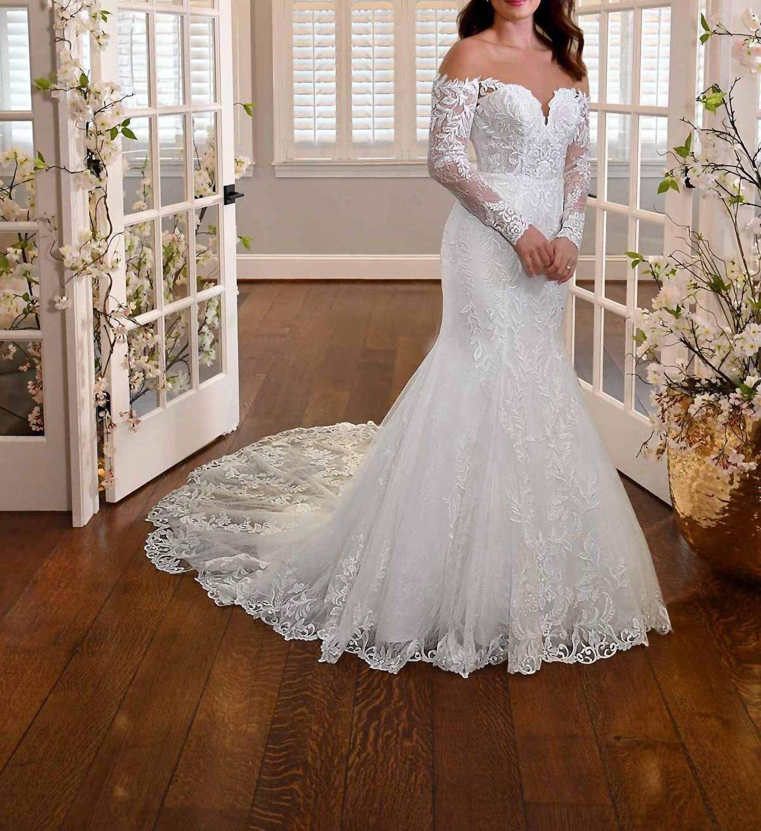 Essence Of Australia - Long-sleeve Fit-and-flare Wedding Dress