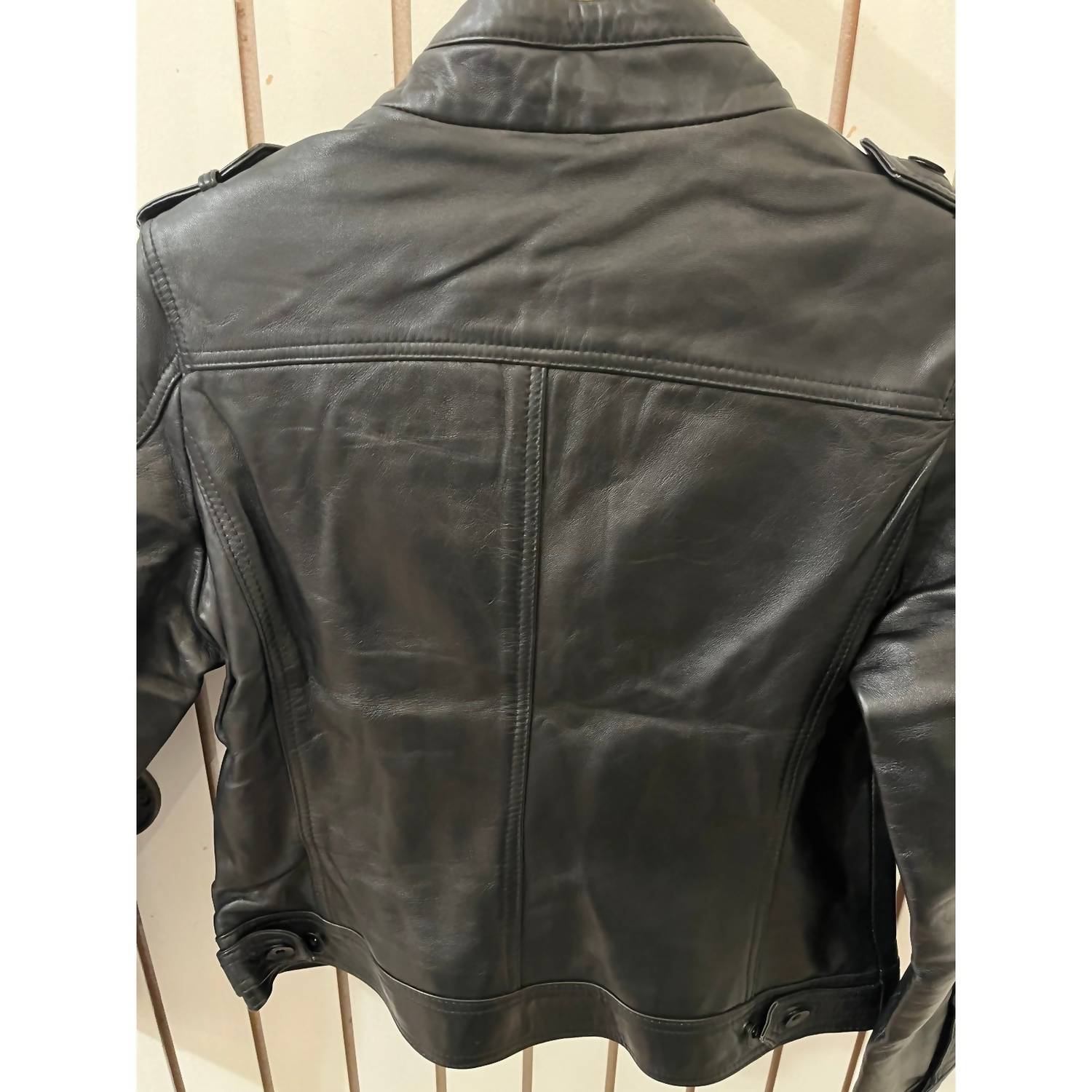 Decrum - Cafe Racer Style Leather Jacket