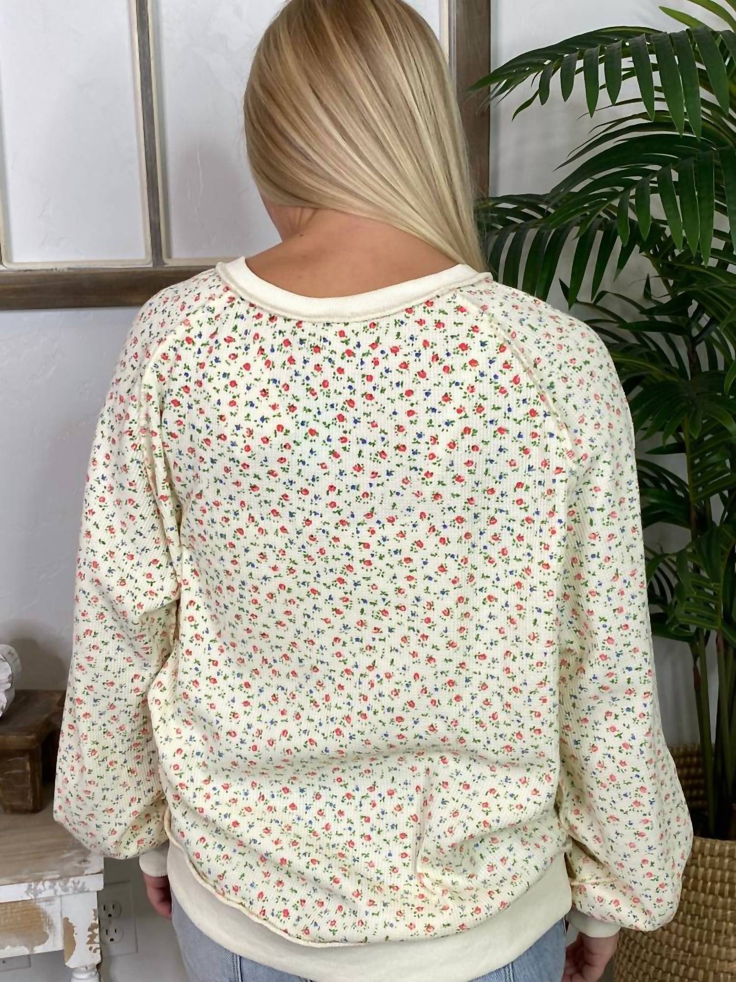 Easel - Flowers Thermal Top