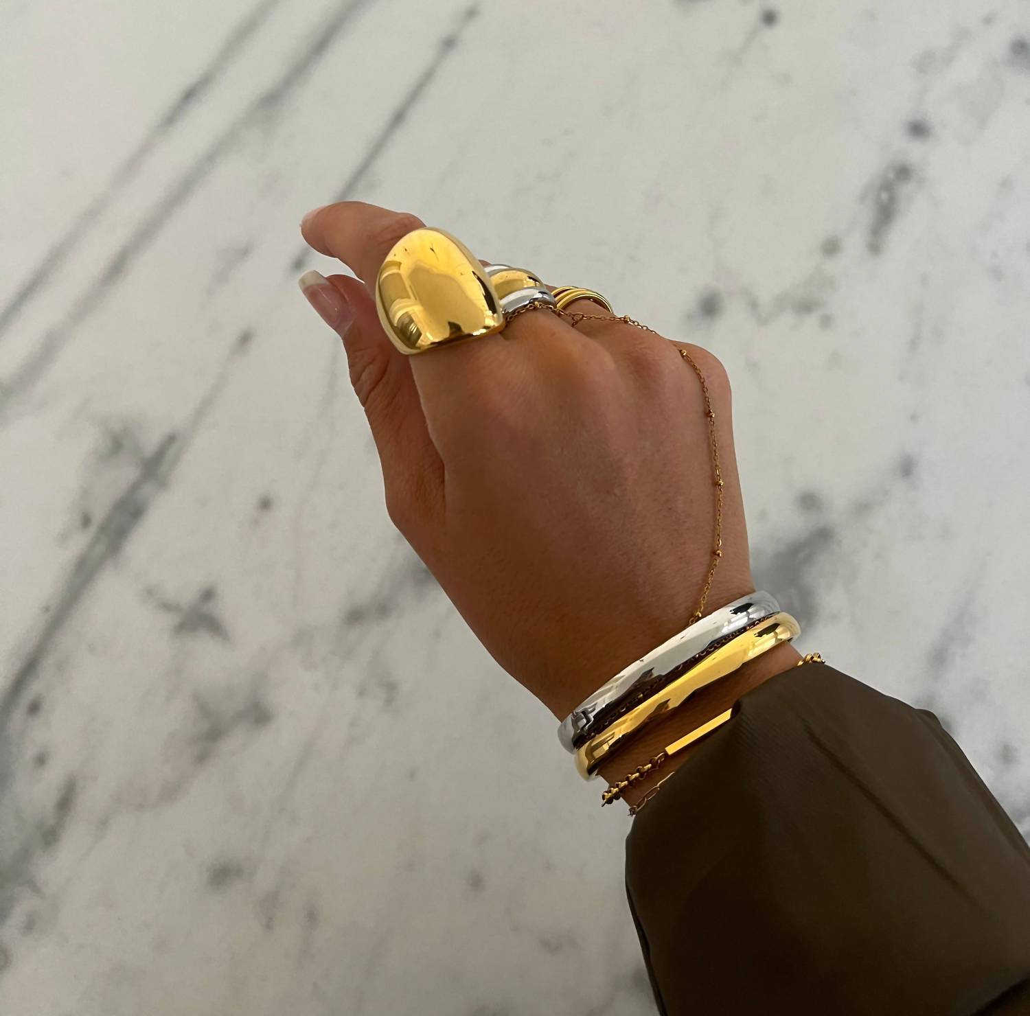 Chansuttpearls - Women's The Clara Statement Band