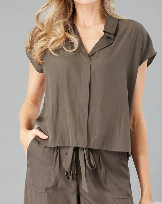 Lola & Sophie - Collar V Neck Top