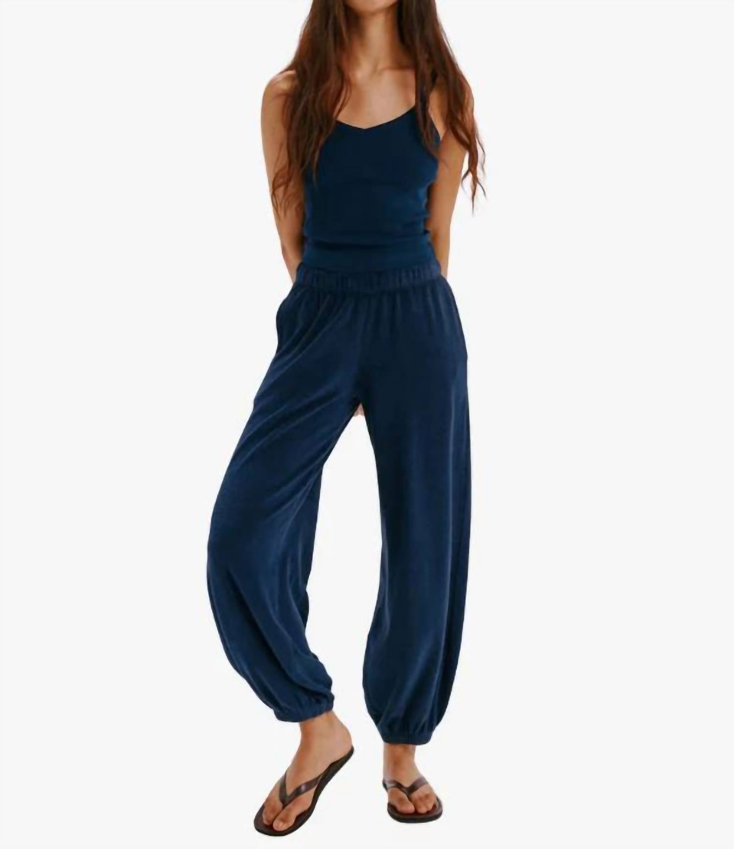 Suzie Kondi - Paxos Mid-rise Pants