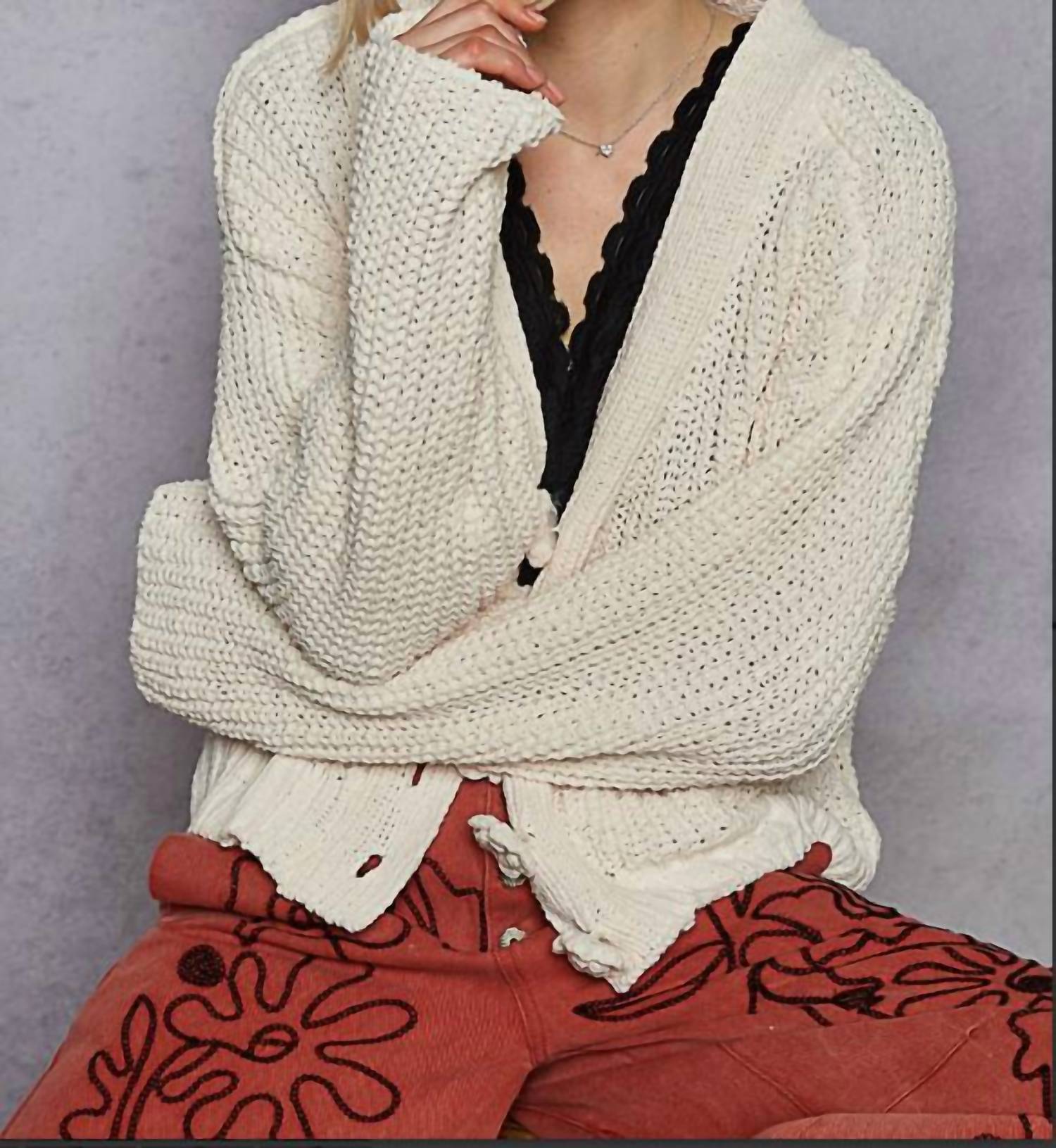 Pol - V-neck Long Sleeve Regular Fit Cardigan