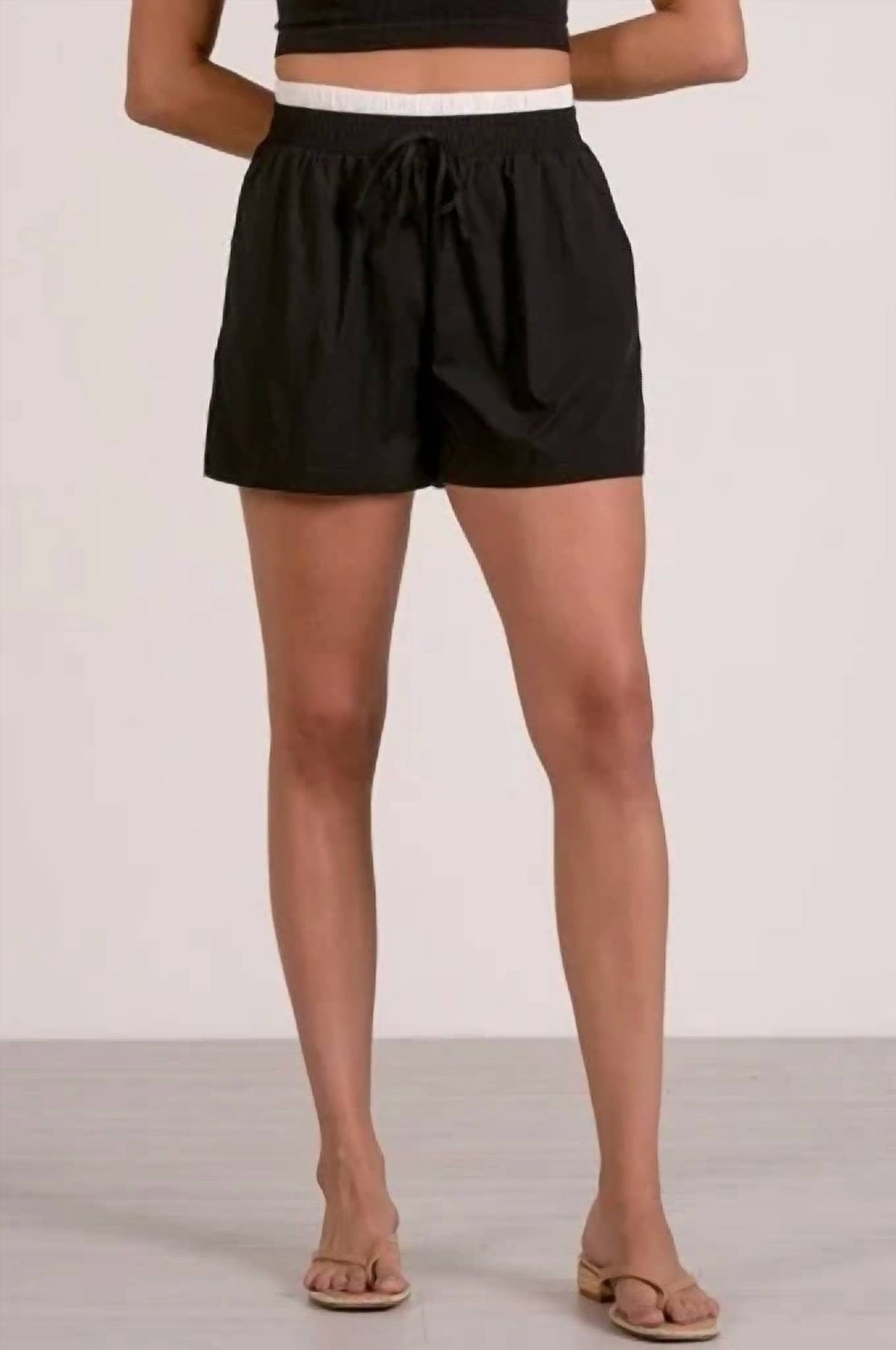 Elan - Ava Stretch Waistband Shorts