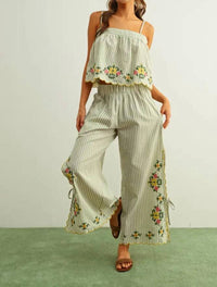 Miou Muse - Women's Floral Embroidery With Striped Top