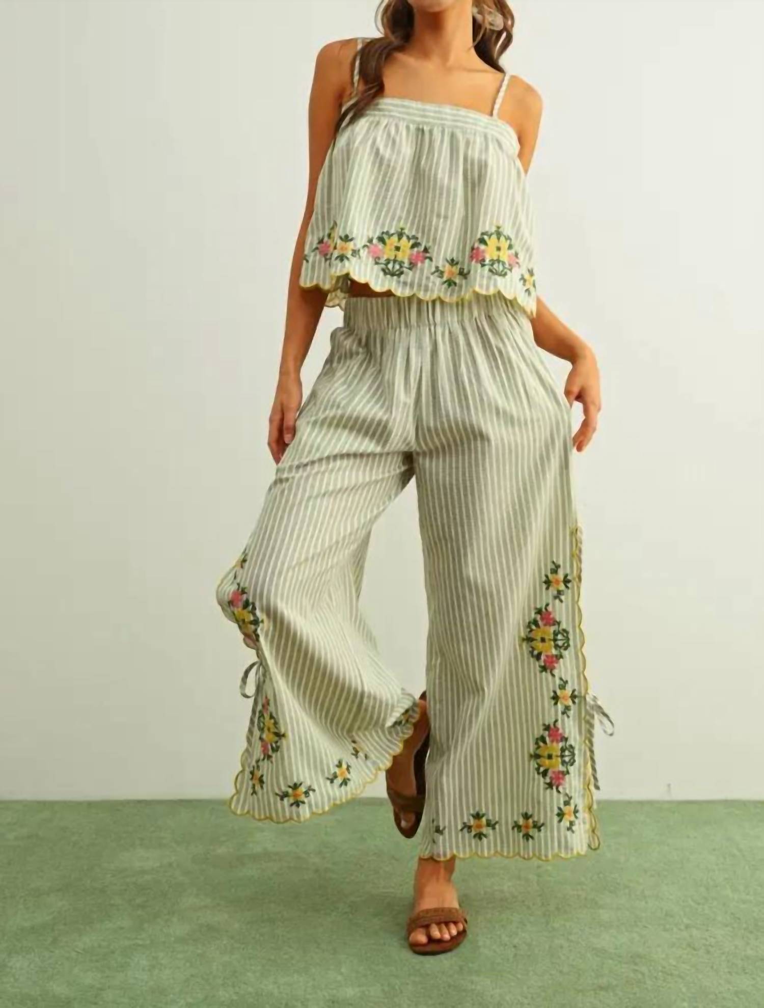 Miou Muse - Women's Floral Embroidery With Striped Top