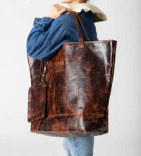 Risa - Women's Rachel Travel Tote