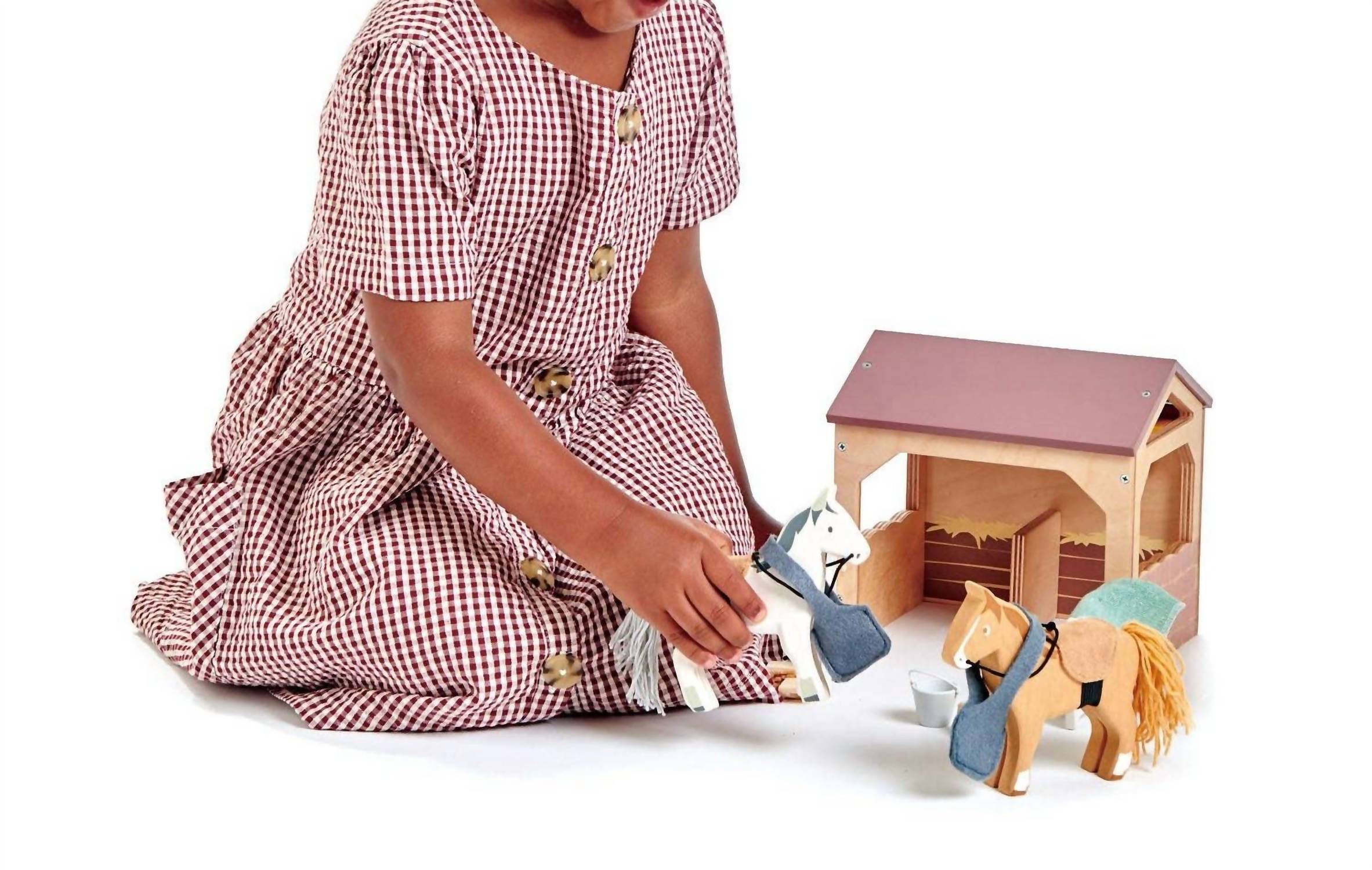 Tender Leaf Toys - Kid's Stable Set