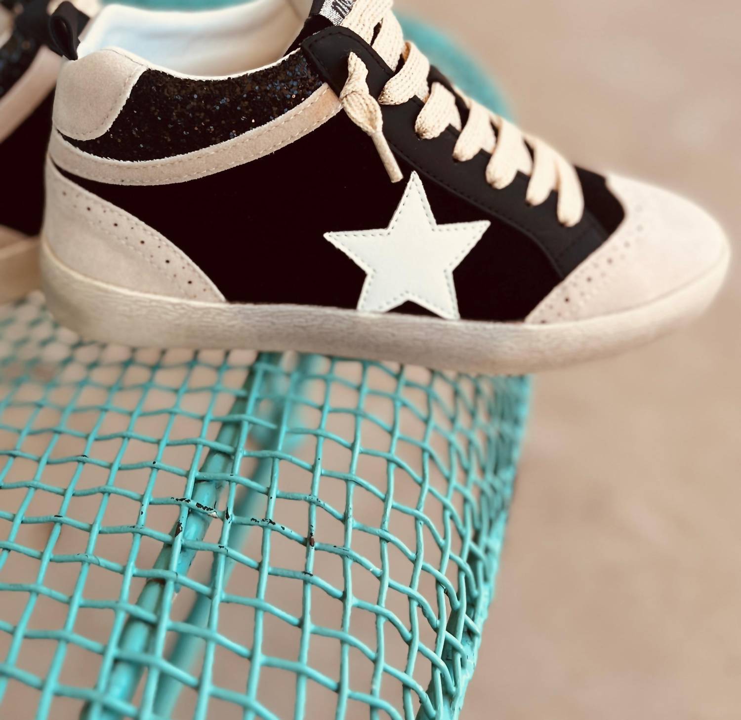 Miim - Women's Take It Back Sneakers