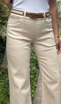BEVY FLOG Christine Jean in cream - women's jeans - detail view