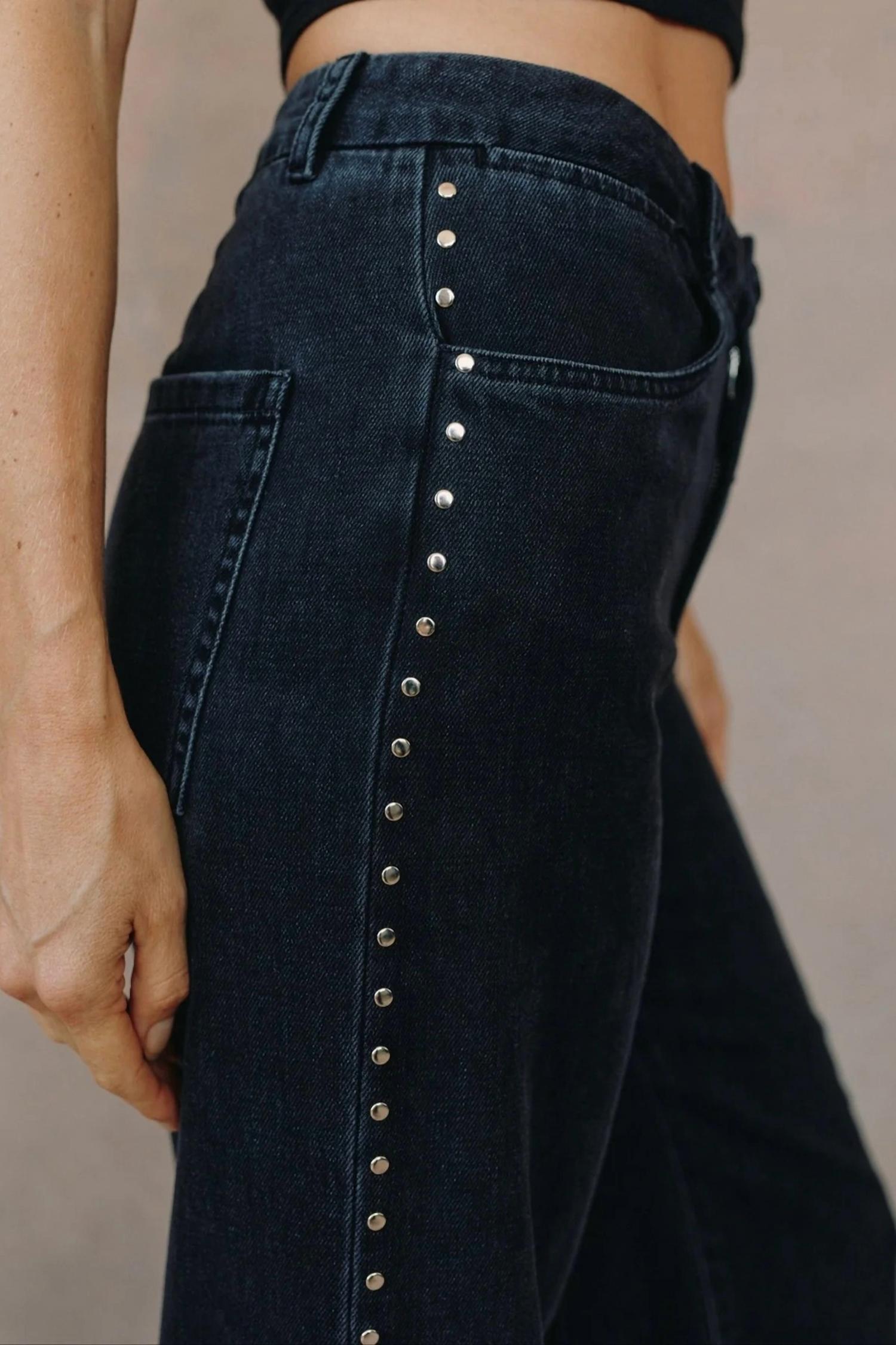 Bella Dahl Anya Studded Vintage Jean in moon shadow wash 1 - women's jeans - detail view