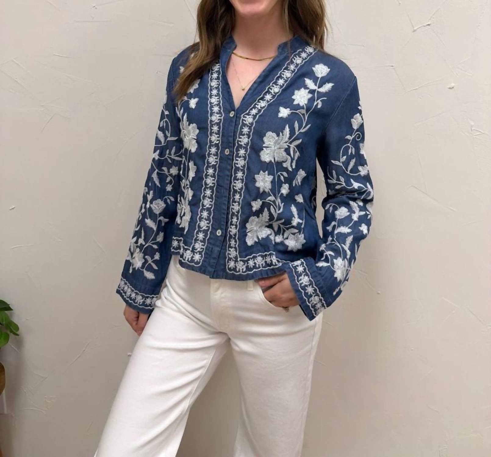 En Creme - Long Sleeve Embroidered Button Down Top