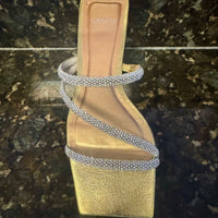Carrano - Women's Sue Sandal