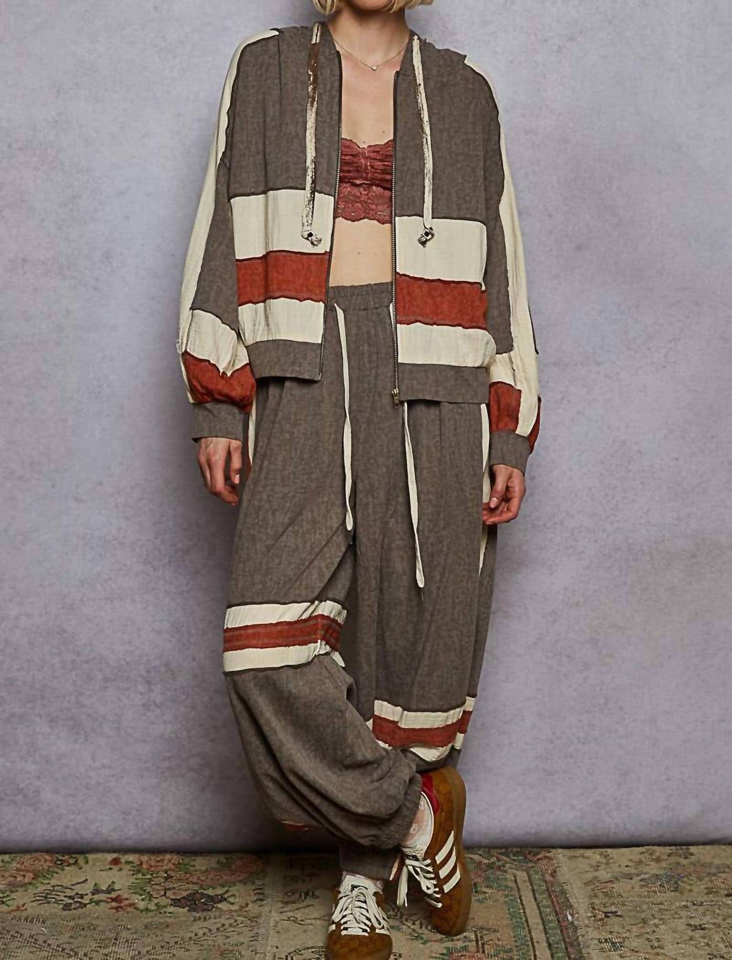 POL Vintage Washing Double Gauze Patch Solid Hooded Zip Up Top in charcoal - women's top - view 6
