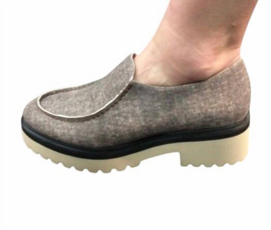 All Black - Women's Printed Loafer