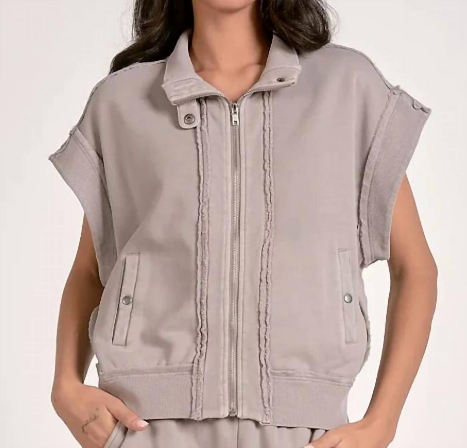 Elan - Ainsley Crop Zip-up Vest