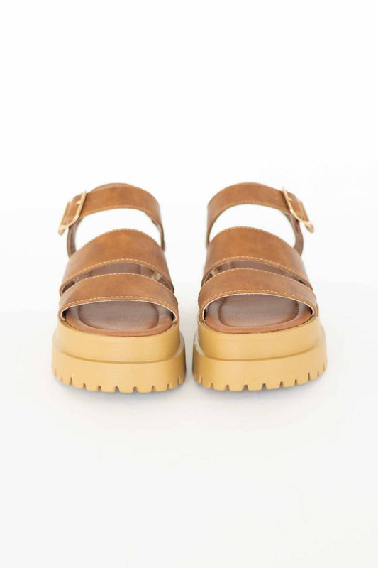 Chinese Laundry - Women's Baddie Smooth Casual Sandal