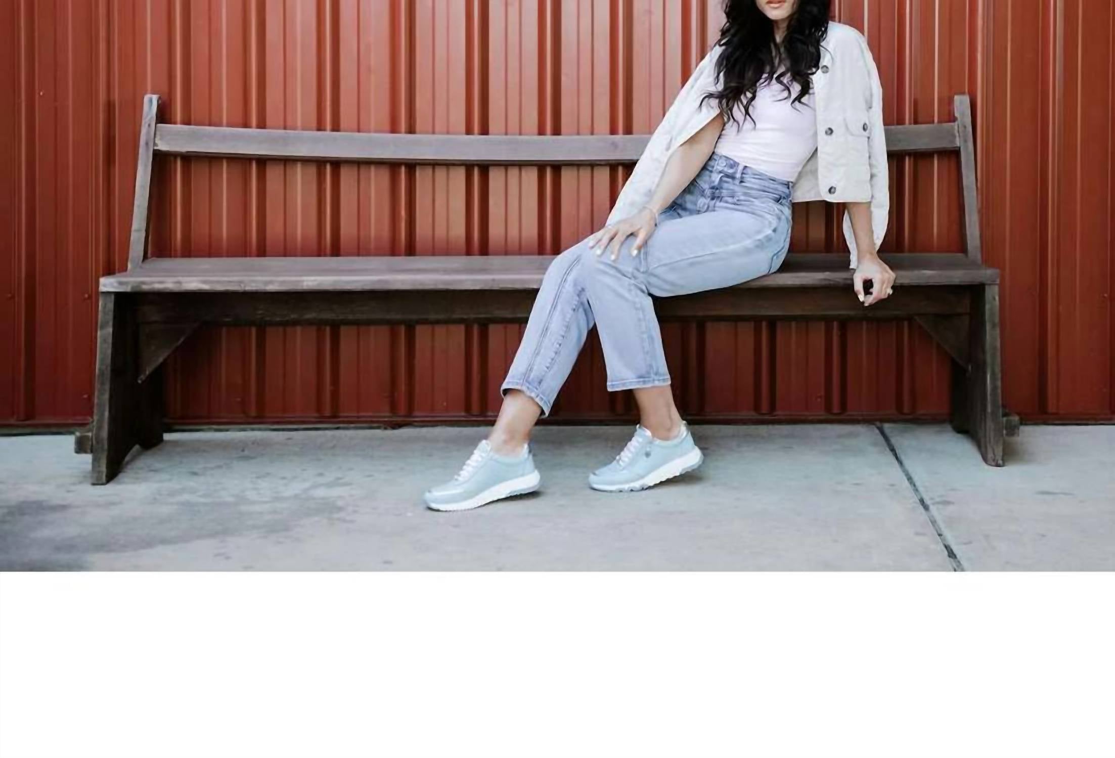 Revere - Women's Sapporo Zip Casual Sneaker