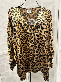 Ivy Jane - Women's Cheetah Print Pullover Top