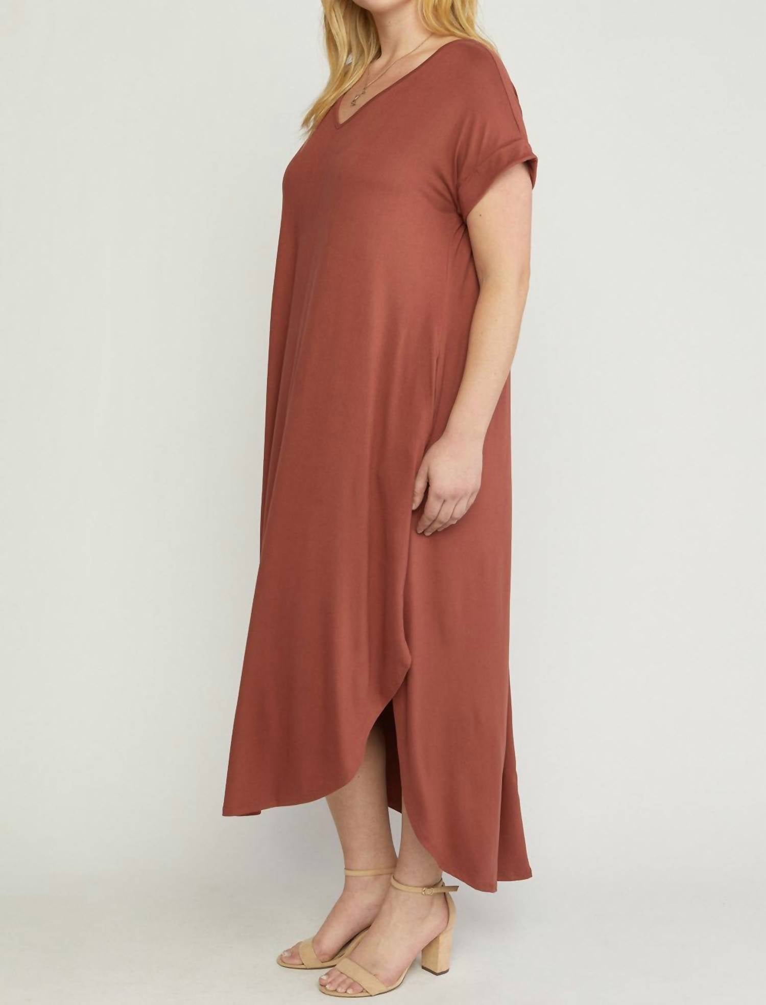Entro - Jersey Knit V Neckline Maxi Dress With Pockets