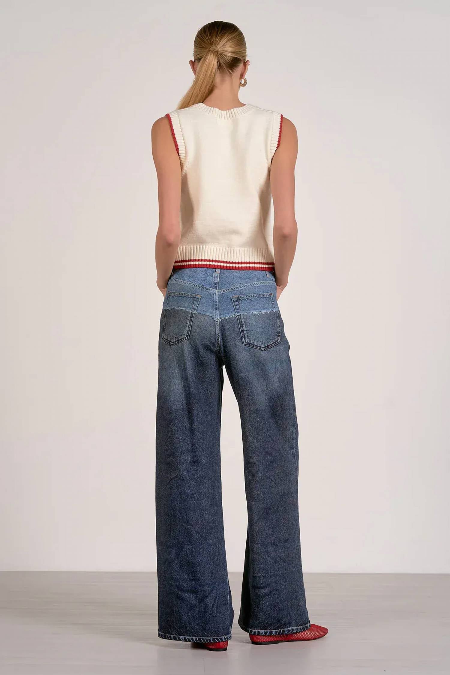 Elan - Pepper Sleeveless Sweater