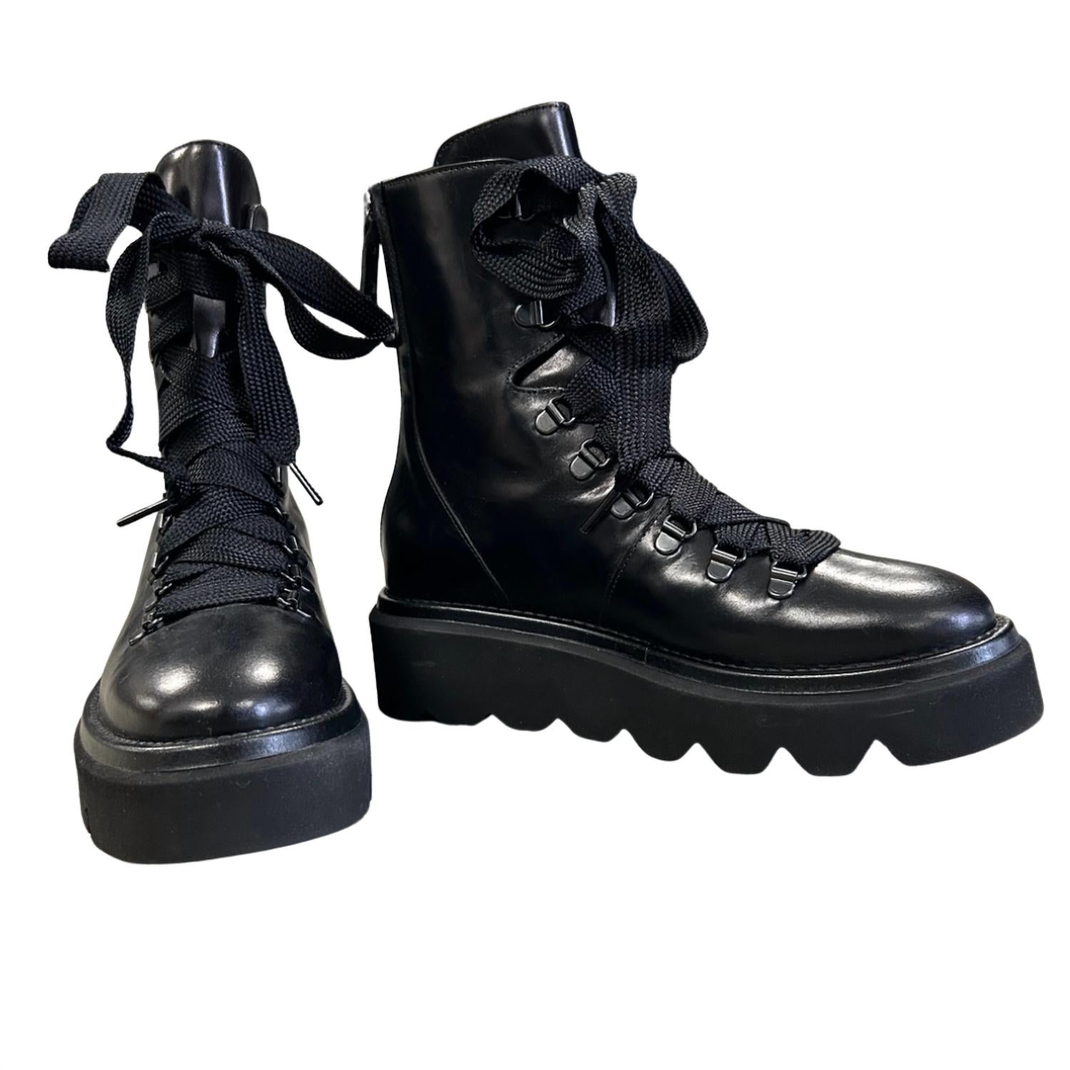 Homers - Women's Greno Lace-Up Boot