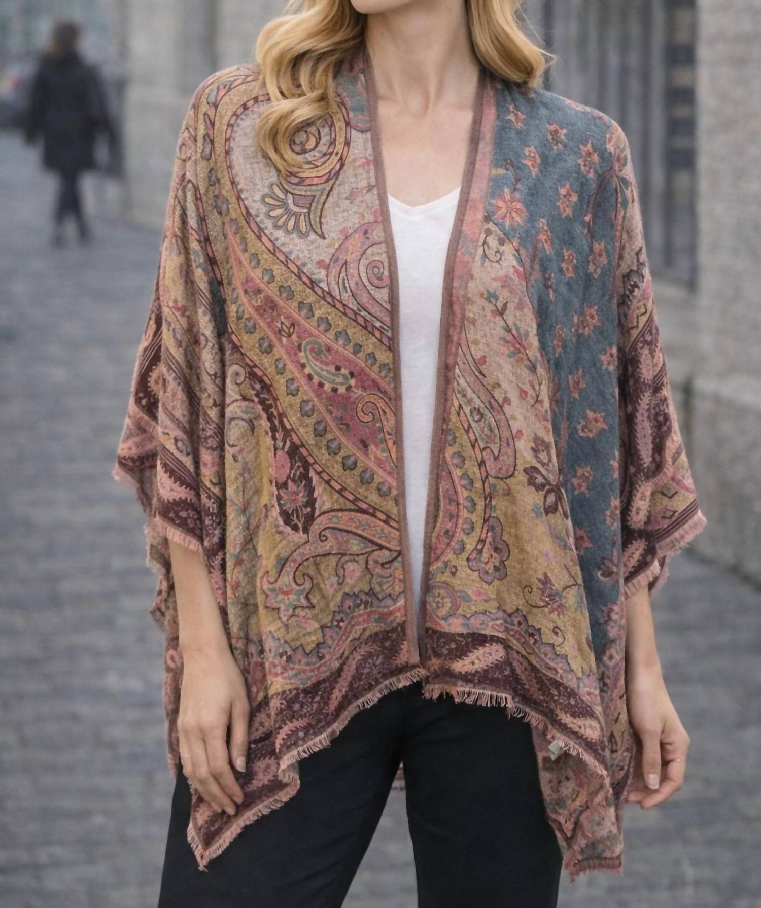 Rapti Fashion - Paisley scarf jacket