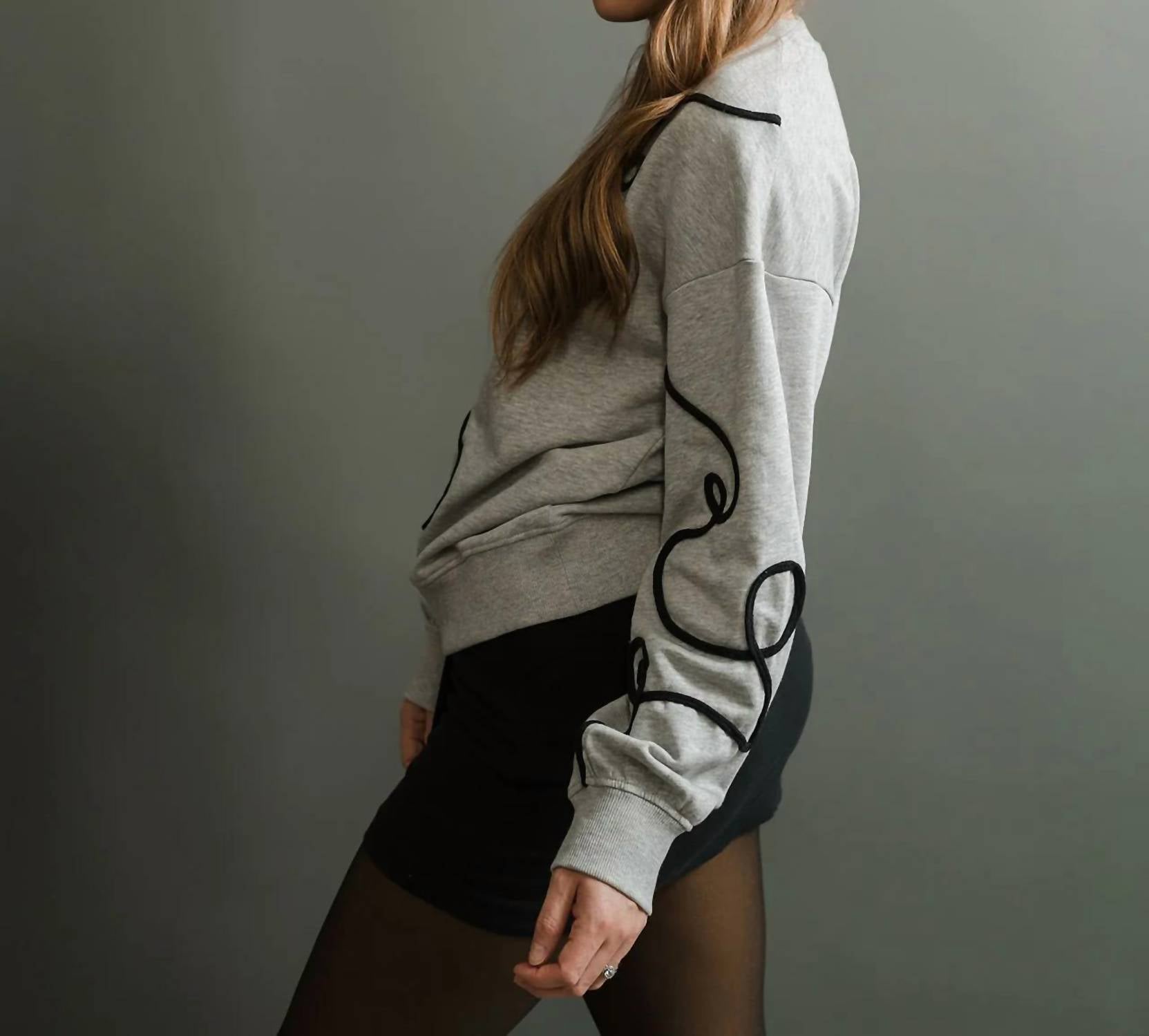 Ichi - Line Art Sweatshirt
