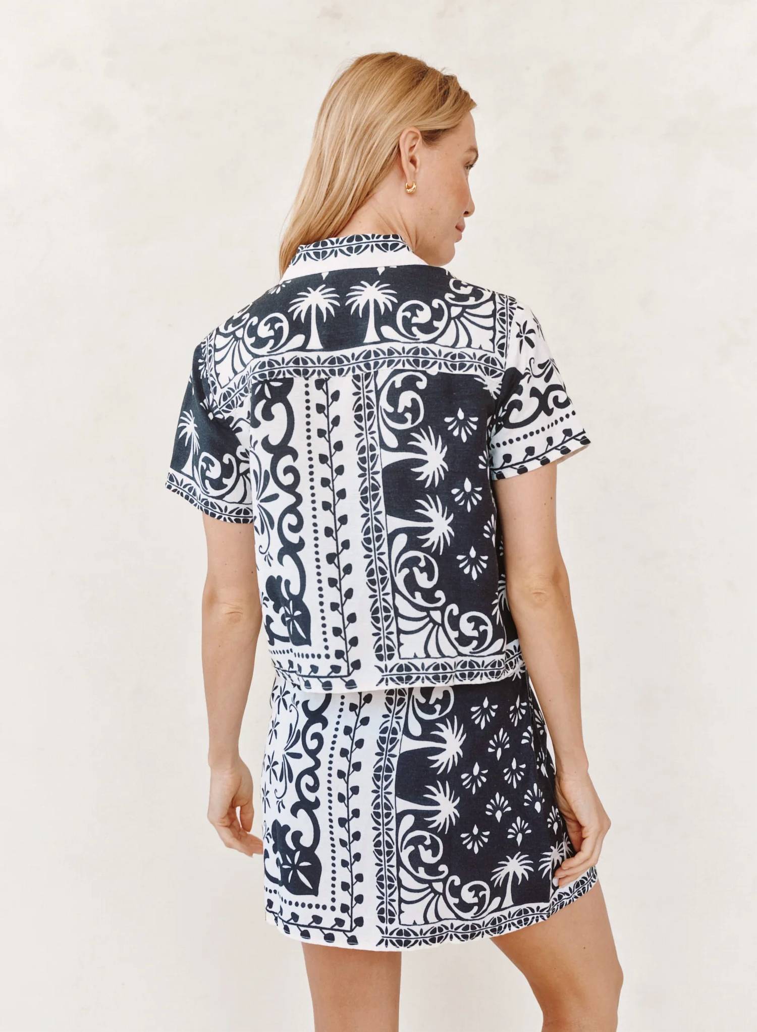 Bella Dahl - BANDANA SHORT SLEEVE CAMP SHIRT