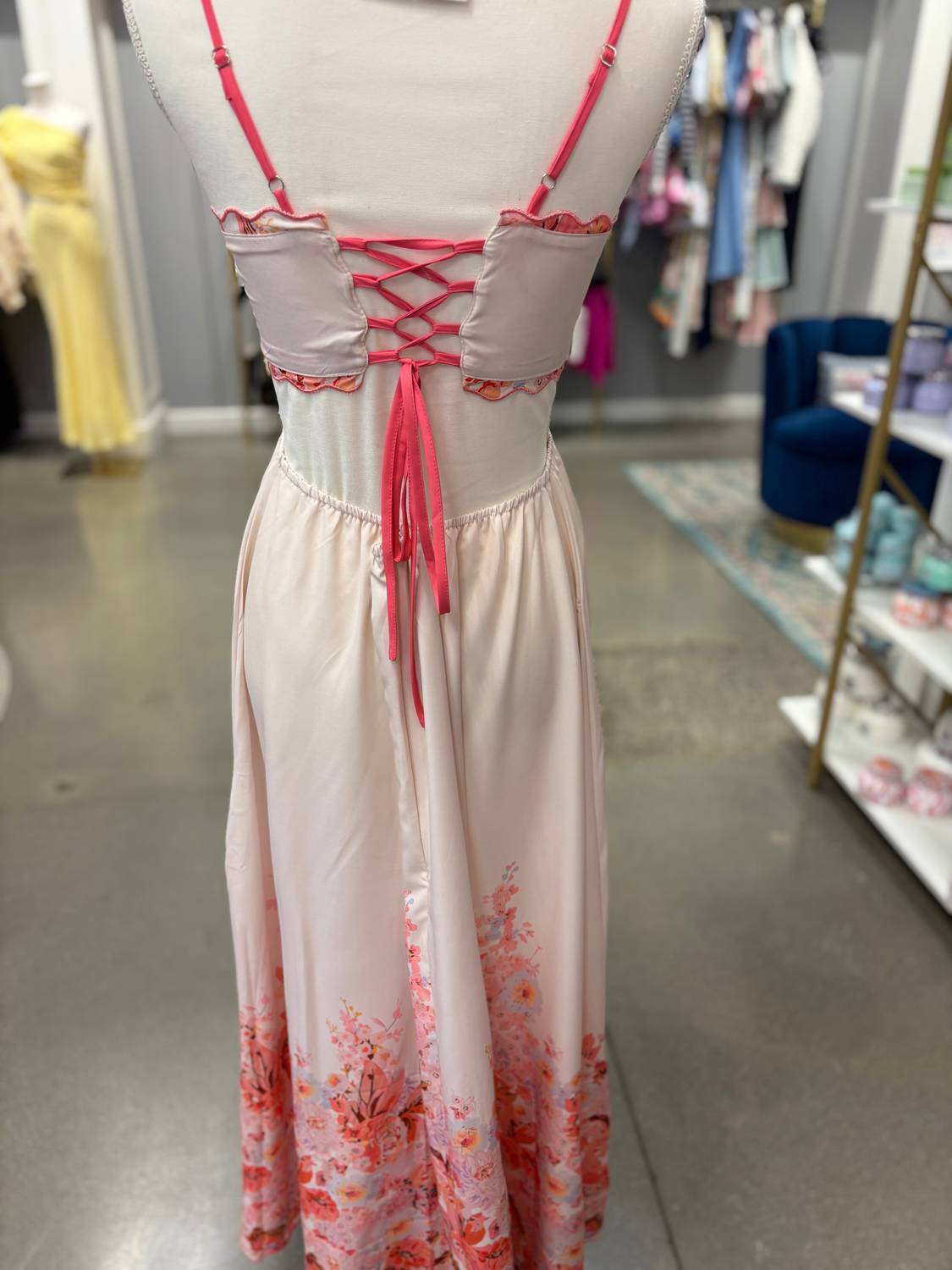 Pink Ripple - Women's Hollow Print Dress
