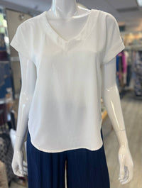Kld. Signature - Women's Short Sleeve V-neck Top