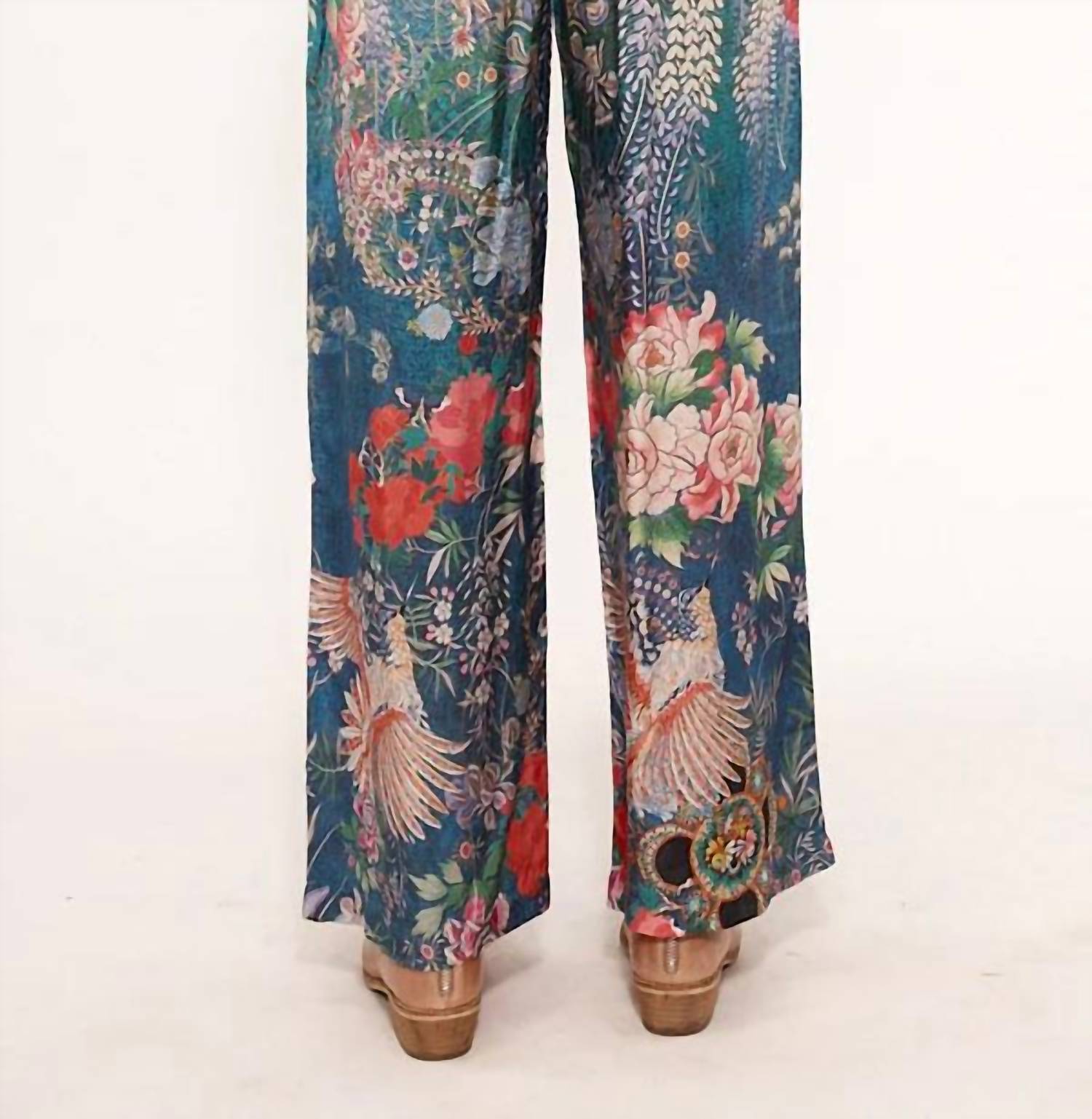 Lulalife - Wisteria Straight Leg Pant