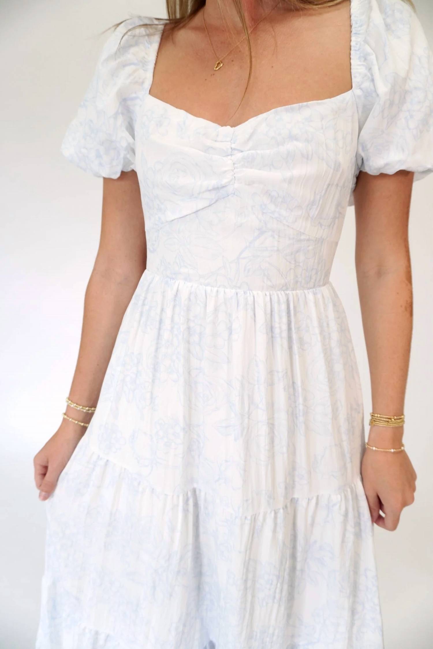 Tcec - Serene Floral Puff Sleeve Open-back Midi Dress With Pockets